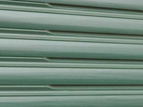 LEFA Holzrollladen mit eingefrästen Lichtschlitzen